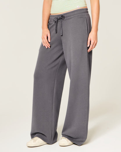 Hollister Hollister Feel Good Low-Rise Baggy Sweatpants