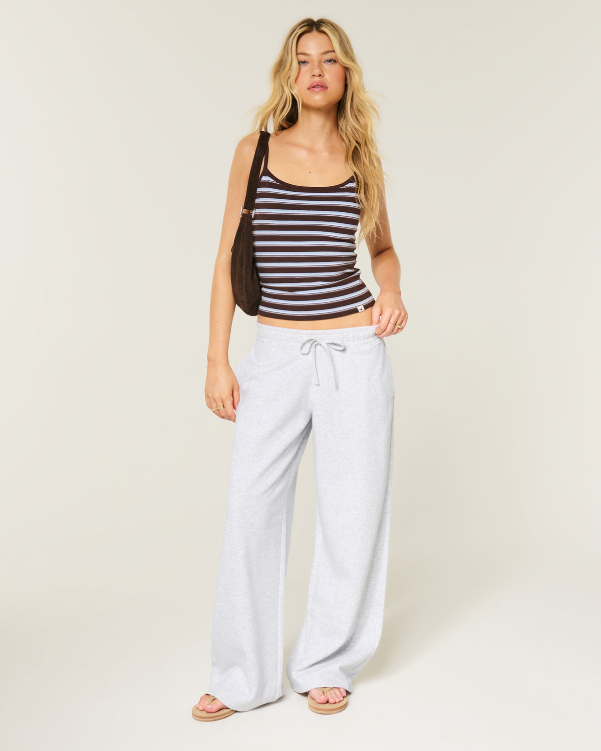 Hollister Hollister Feel Good Low-Rise Baggy Sweatpants