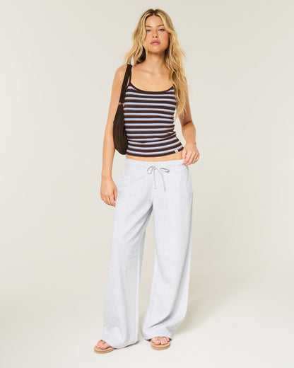 Hollister Hollister Feel Good Low-Rise Baggy Sweatpants