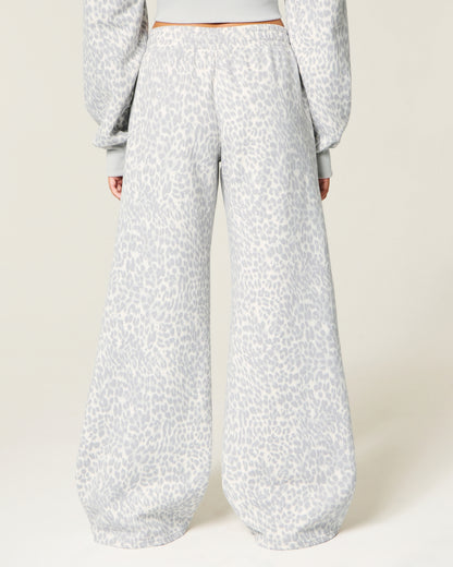 Hollister Hollister Feel Good Low-Rise Baggy Sweatpants
