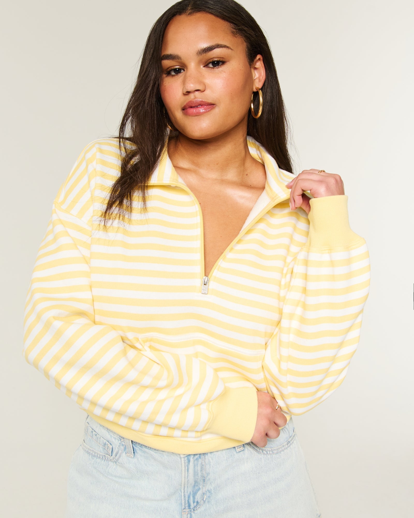 Hollister Hollister Feel Good Half-Zip Sweatshirt