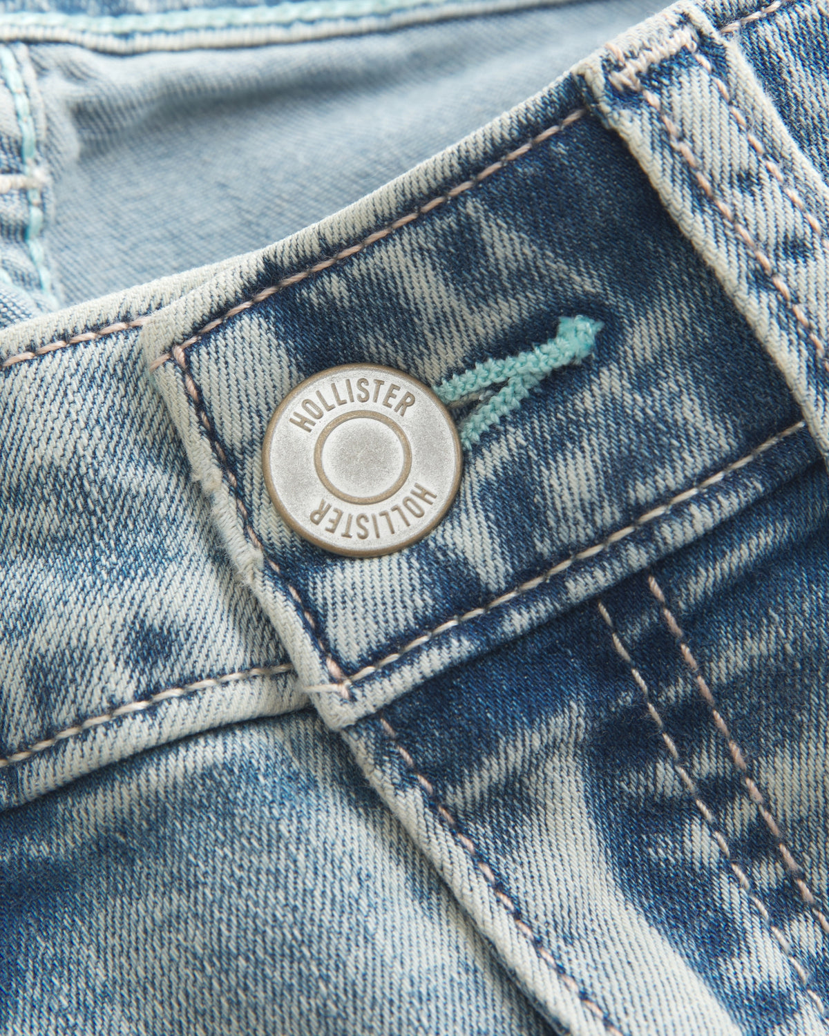 Hollister Curvy High-Rise Skinny Jeans