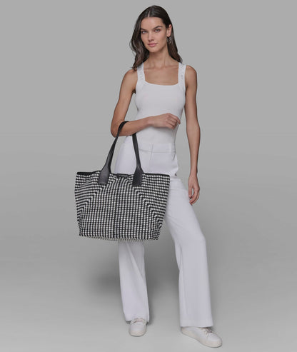 KarlLagerfeld Henriette crochet tote black/white