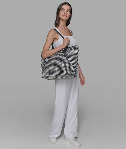 KarlLagerfeld Henriette crochet tote black/white