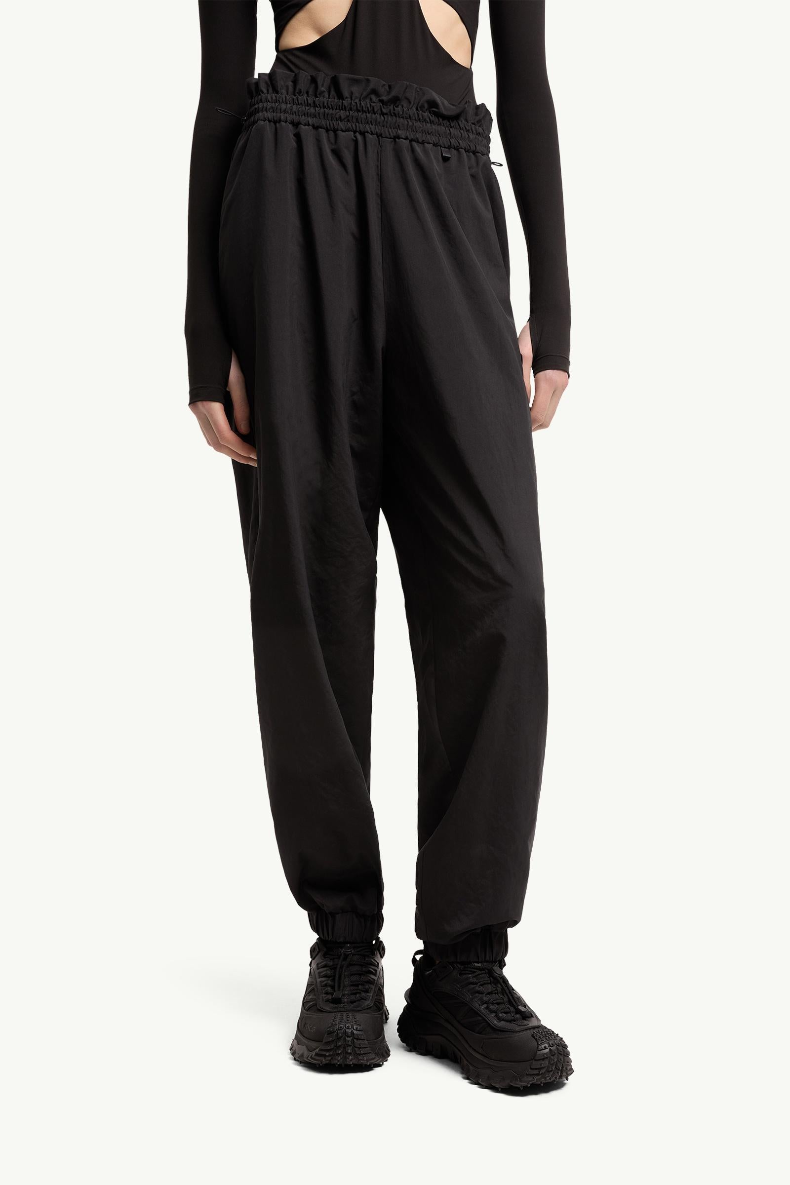 Moncler Logo Sweatpants Black Black