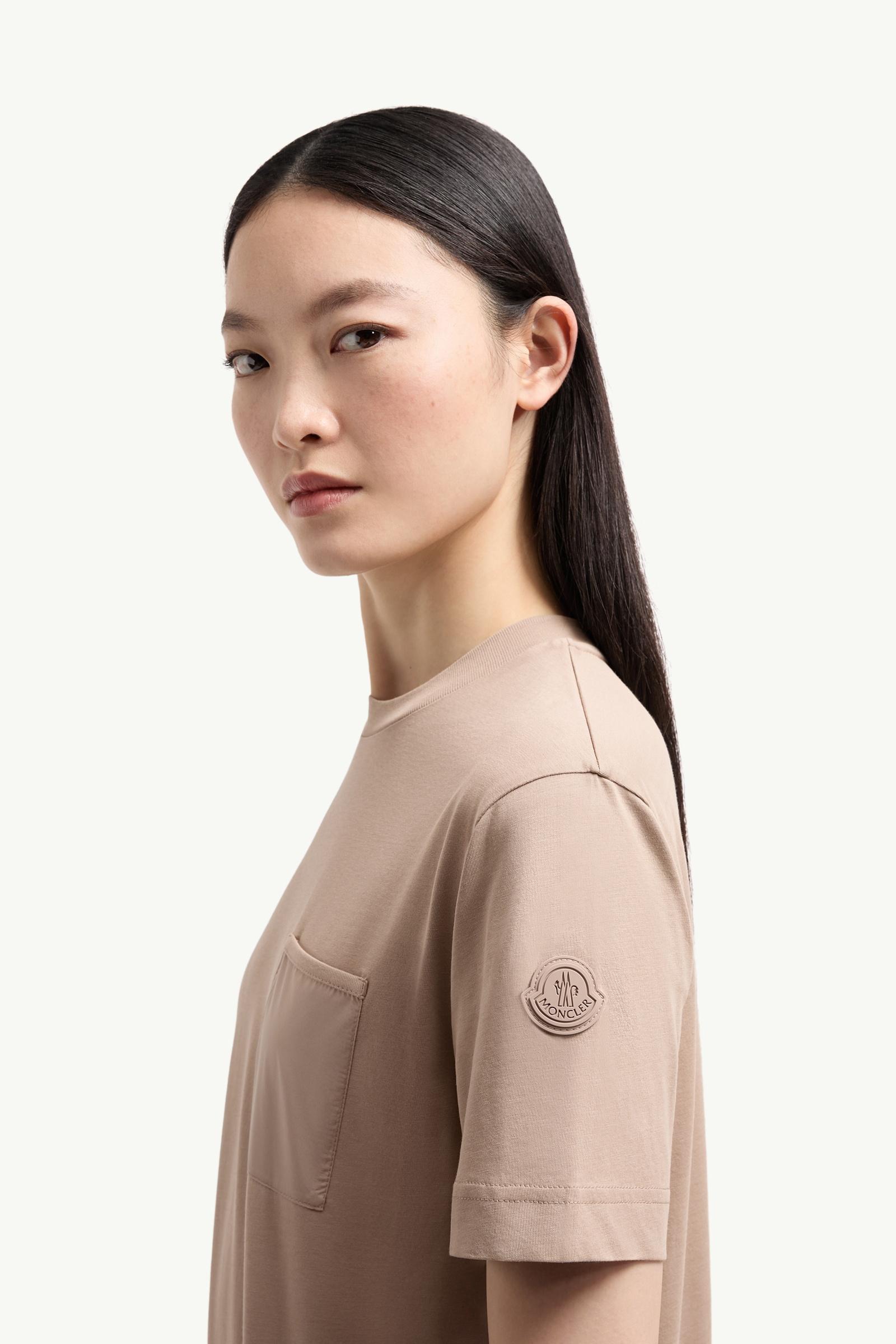 Moncler Cotton Jersey T-Shirt With Pleated Pocket Beige Beige