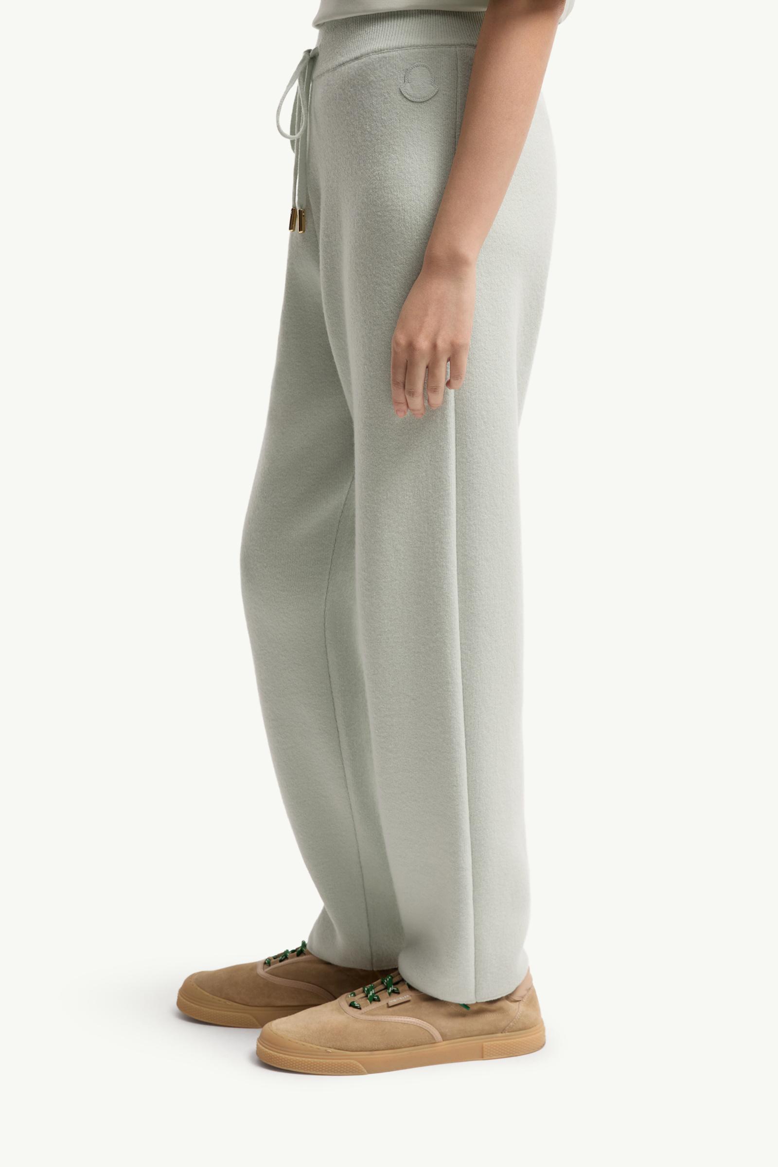 Moncler Wool & Cashmere Blend Cropped Jogging Pants Light Green Light Green