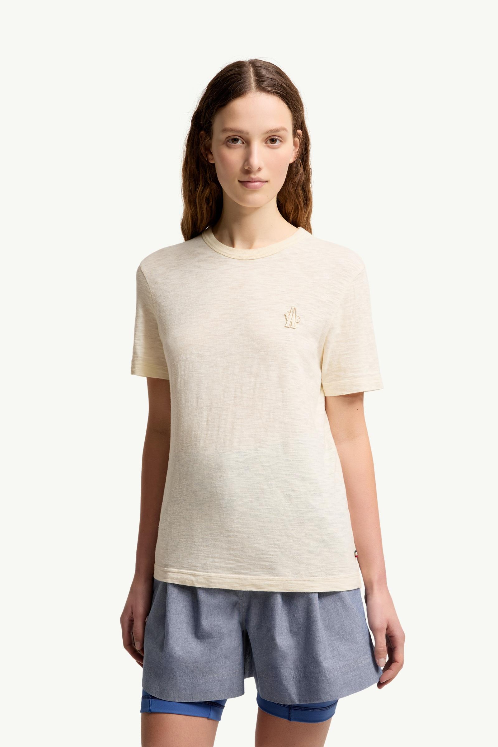 Moncler Logo Patch Cotton T-Shirt White Ivory White Ivory