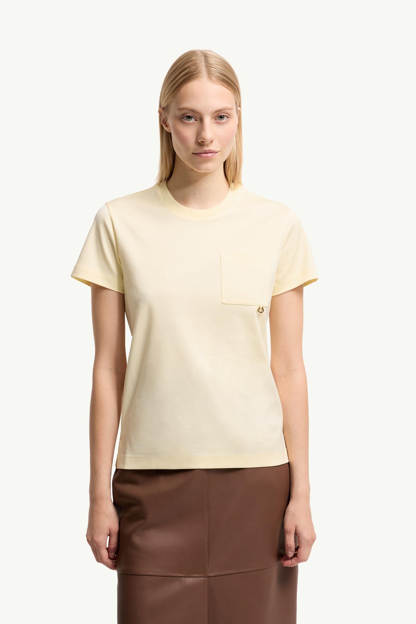Moncler Metal Logo Cotton T-Shirt Light Yellow Light Yellow