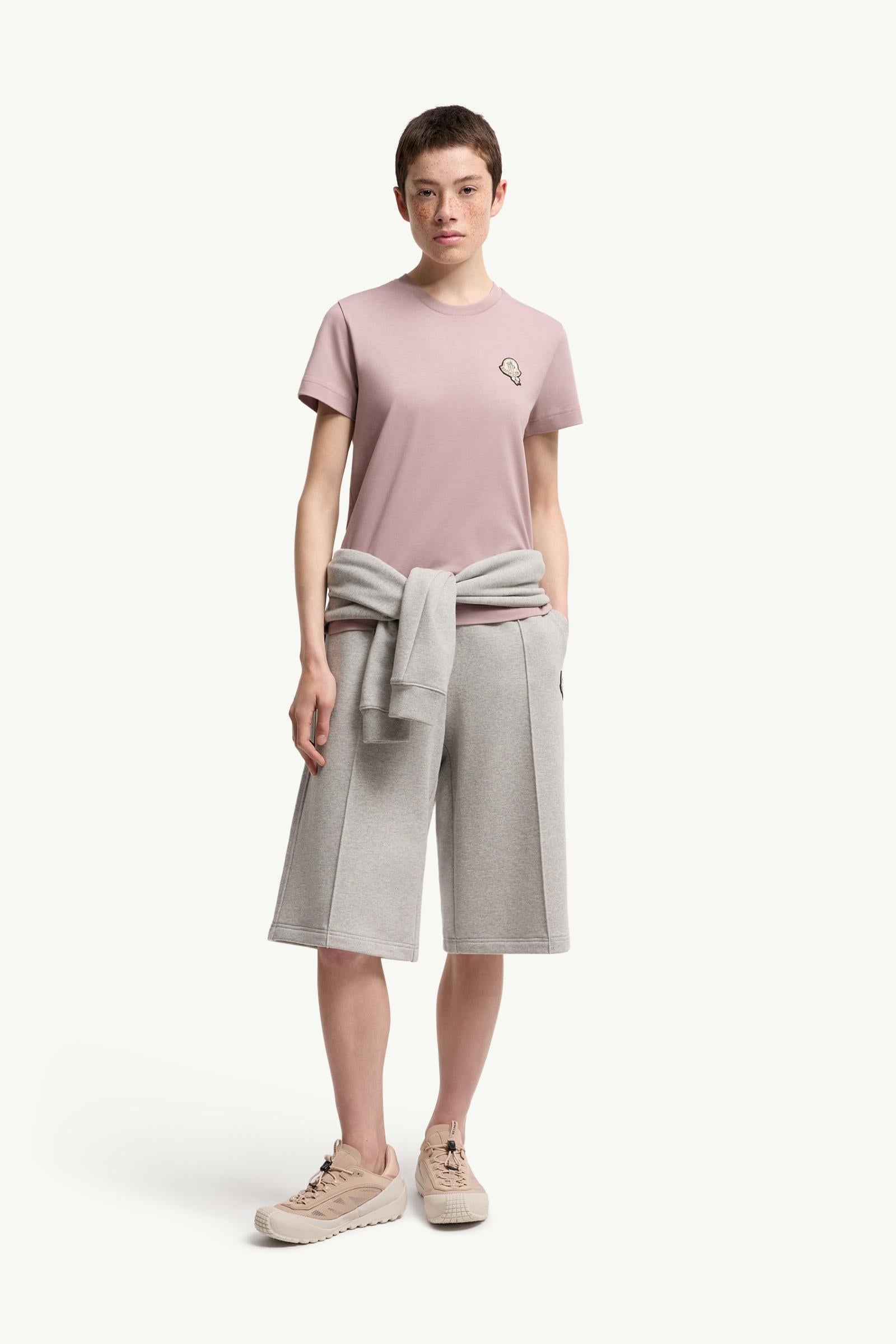 Moncler Logo Patch Cotton T-Shirt Light Pink Light Pink