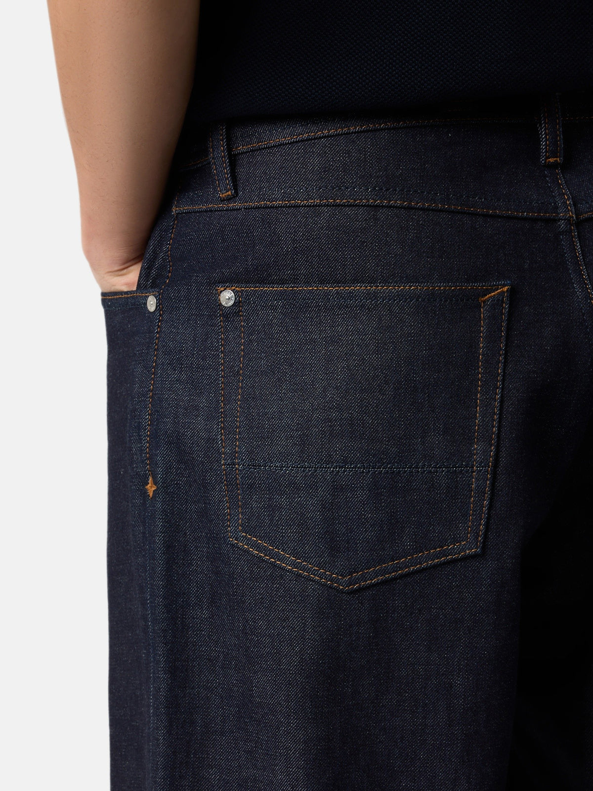 Stone Island Loose-Fit Five-Pocket Jeans J100006