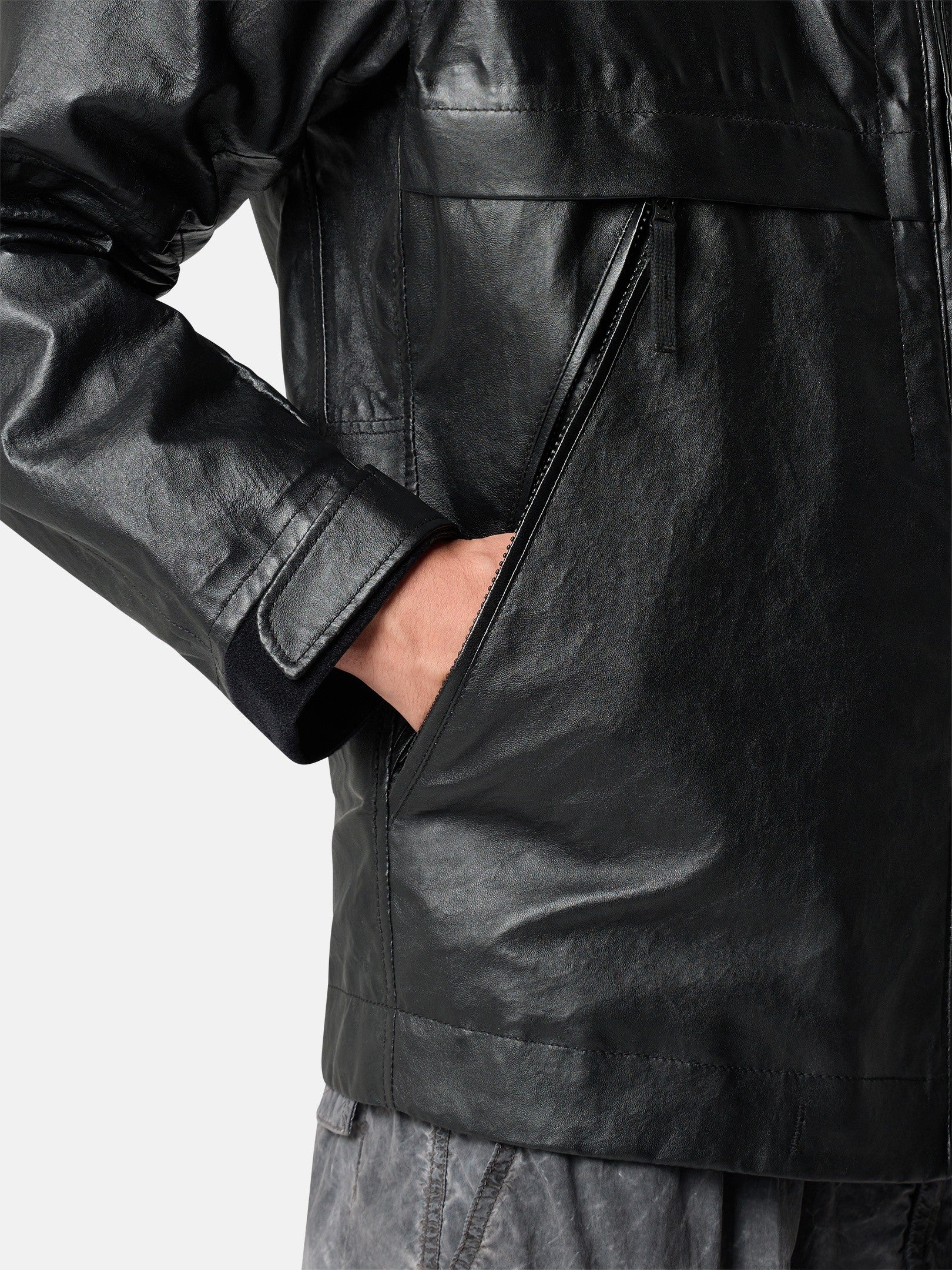 Stone Island Hooded Jacket with Concealed Zip Pockets 0100001