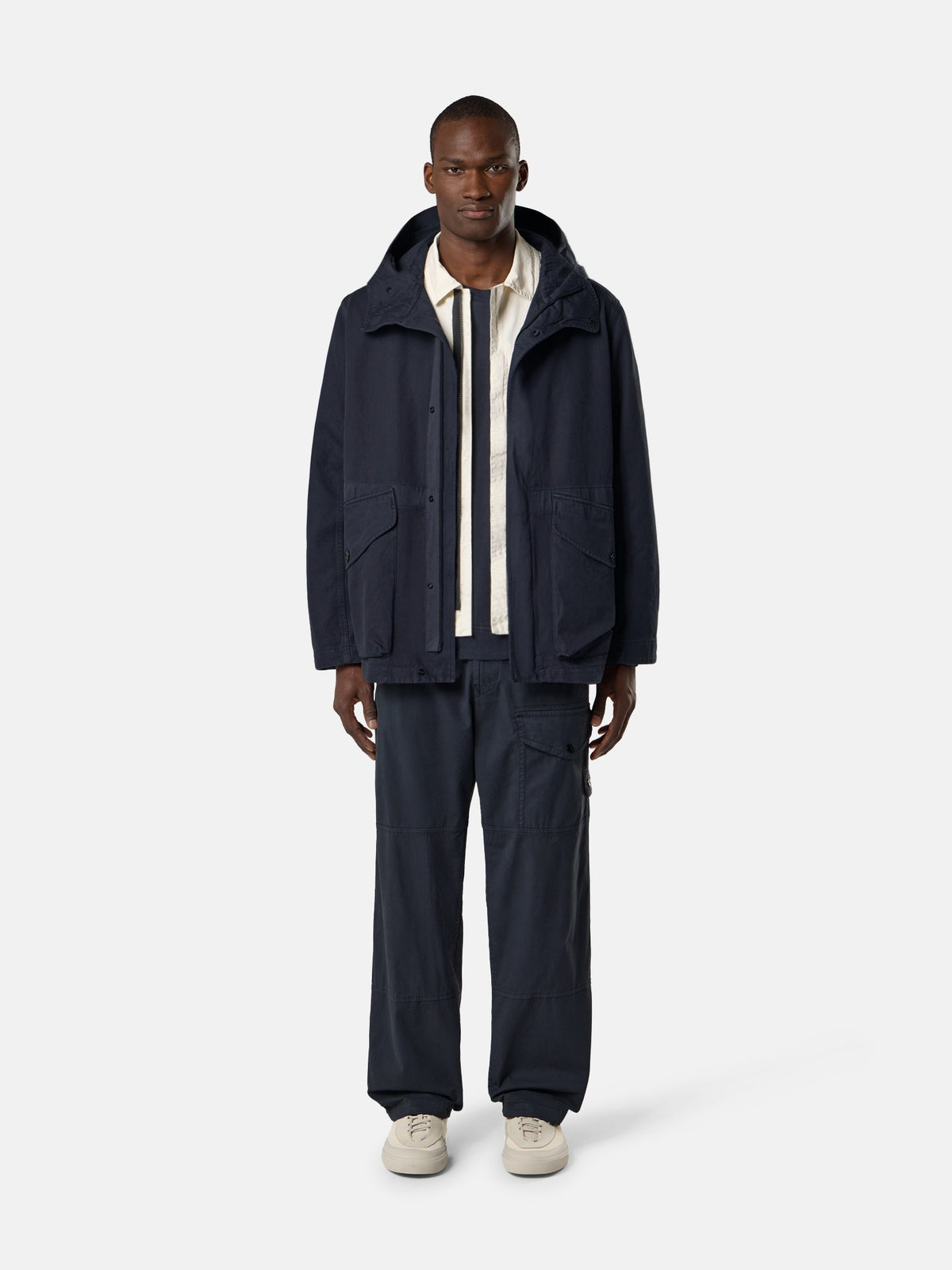 Stone Island Loose-Fit Cargo Trousers with Drawstring Cuffs 3100002