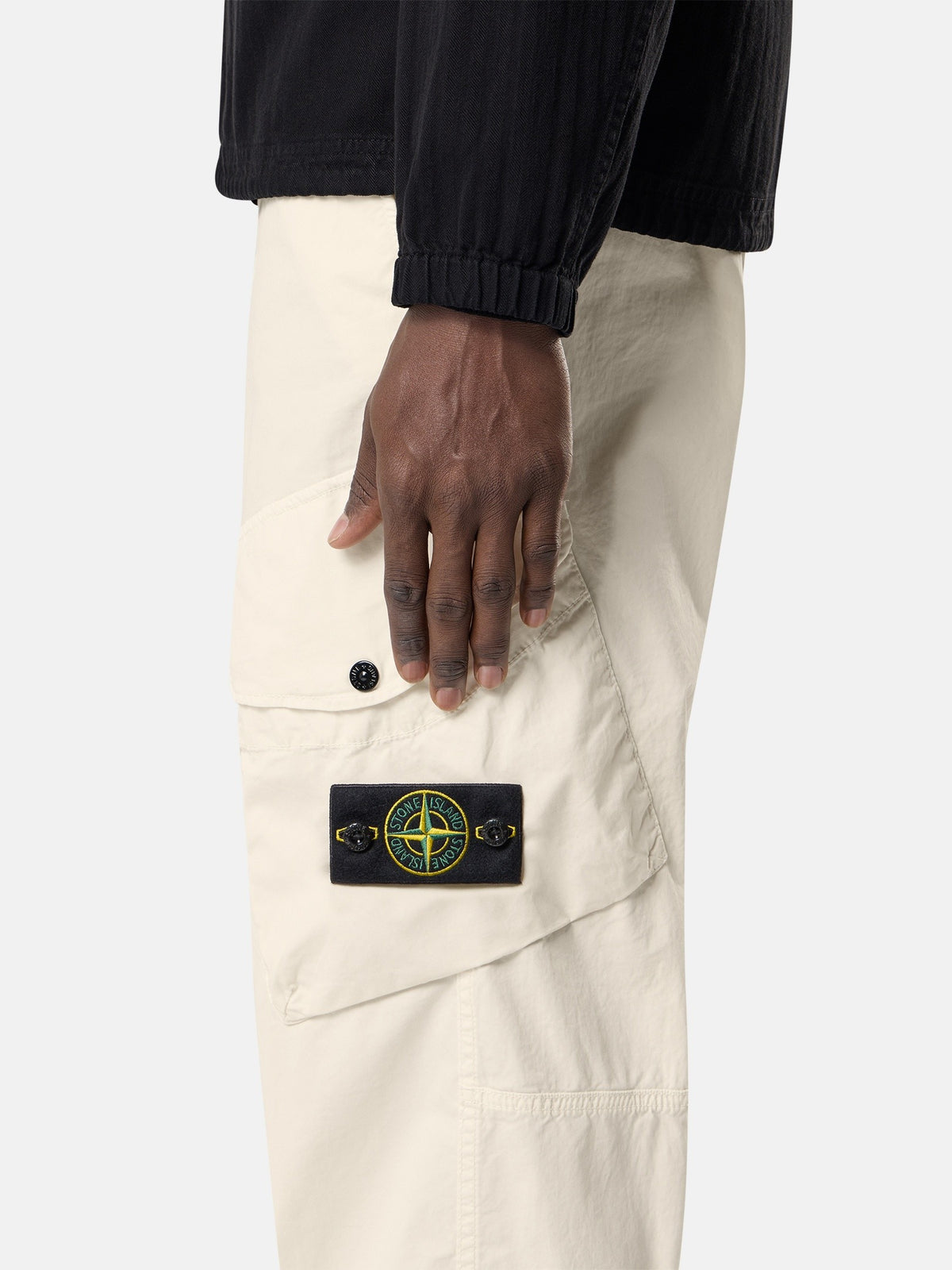 Stone Island Loose-Fit Cargo Trousers with Snap Pockets 3100003