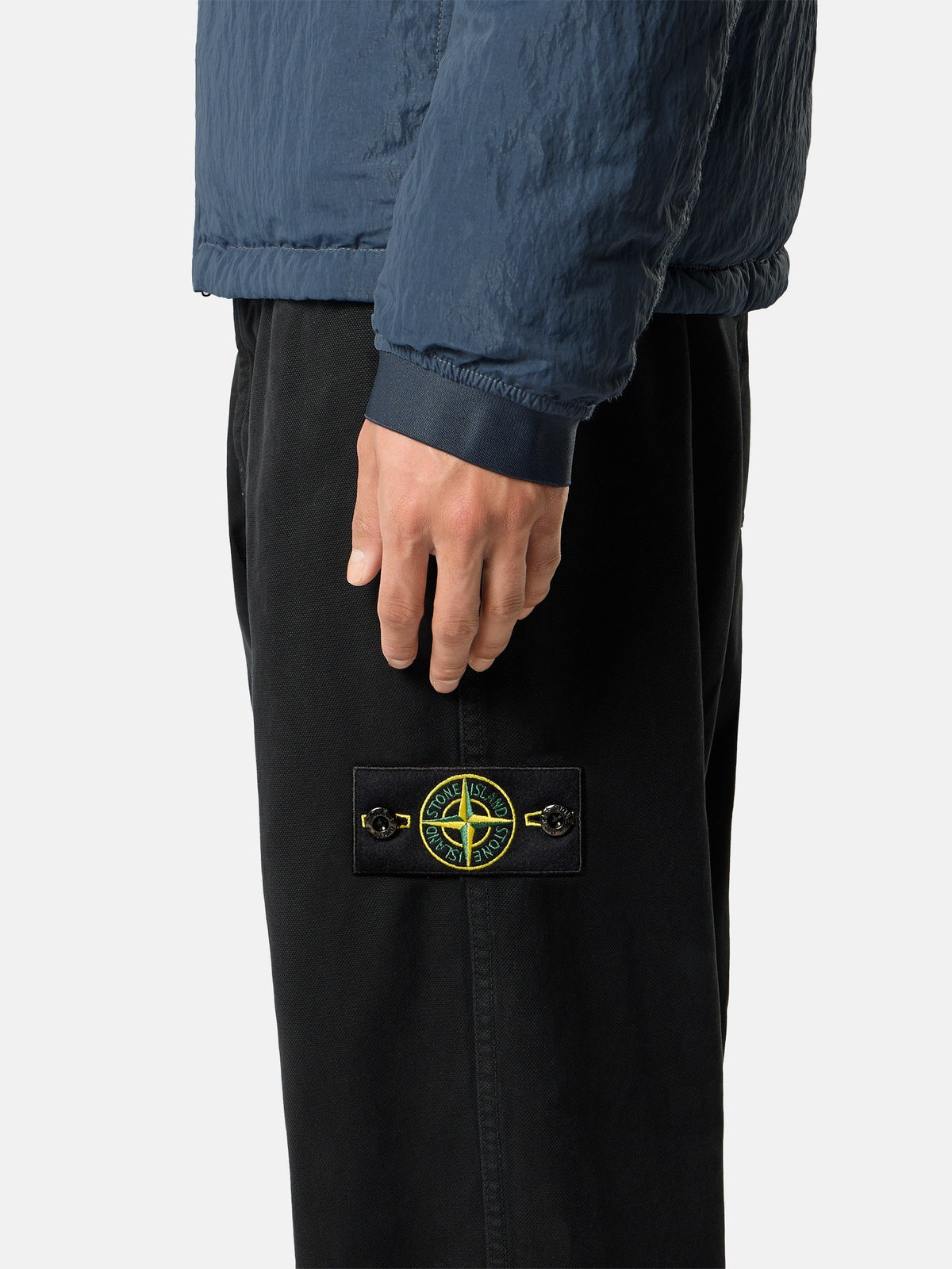 Stone Island Loose-Fit Chino Trousers with Snap Pockets 3100014