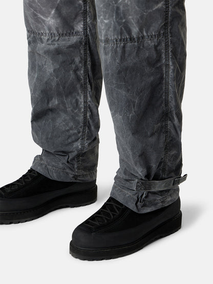 Stone Island Loose-Fit Cargo Trousers with Iridescent Finish 3100053