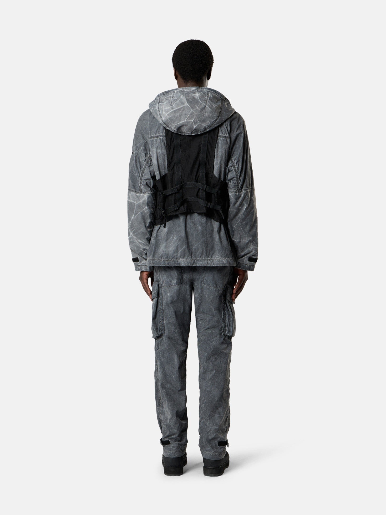Stone Island Loose-Fit Cargo Trousers with Iridescent Finish 3100053