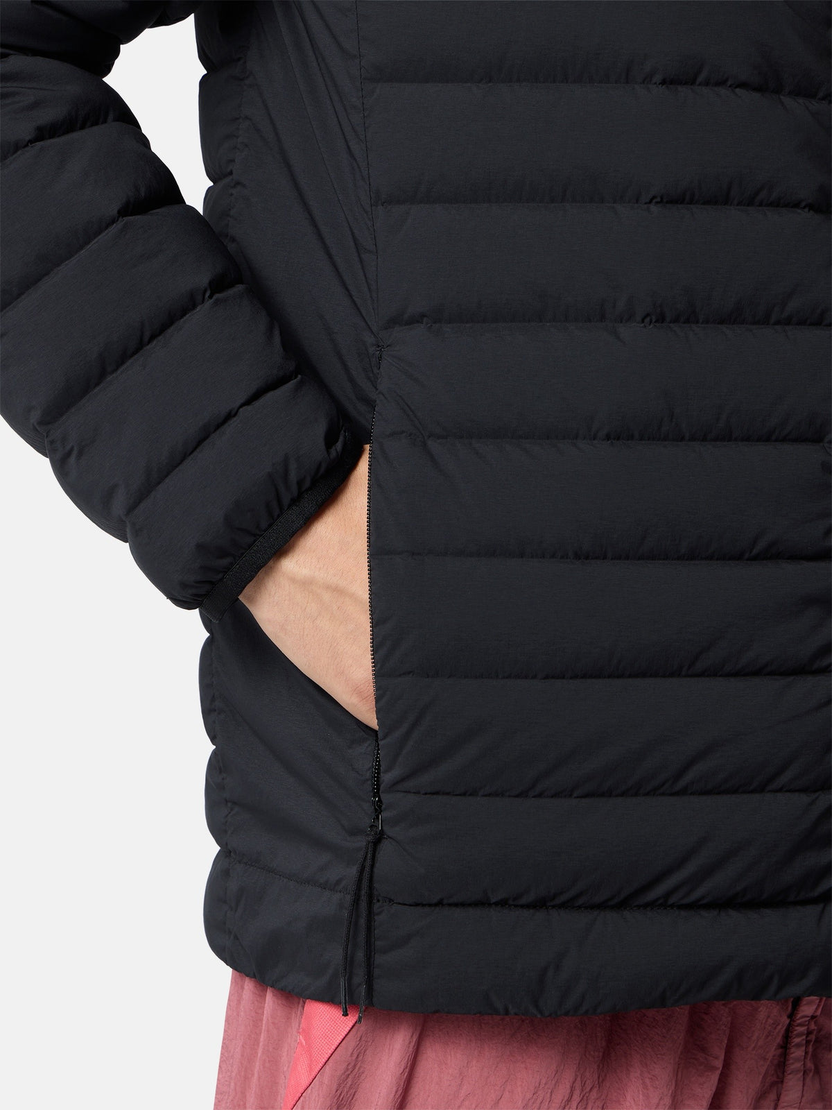 Stone Island Stand Collar Down Jacket with Anti-Drop Finish 4100067