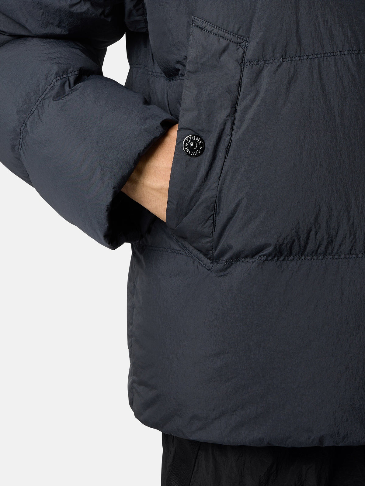 Stone Island Down Jacket with Wind Resistance and Anti-Drop 4100109