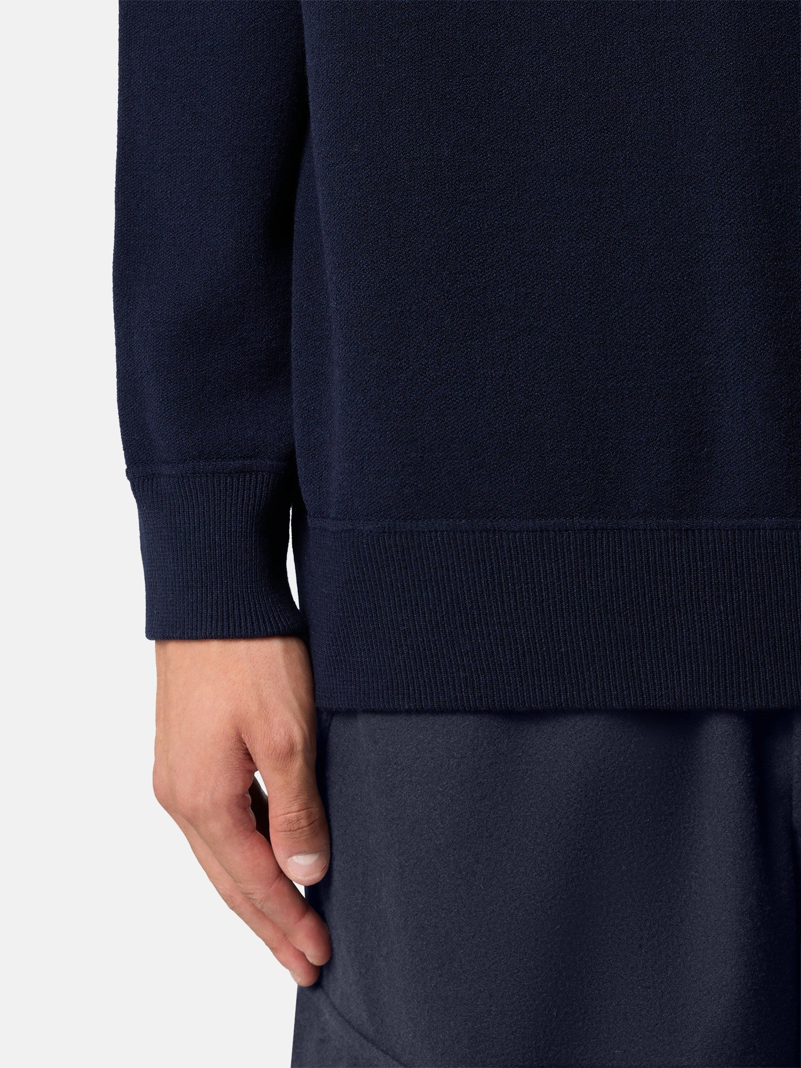 Stone Island Loose-Fit Crewneck Jumper with Raglan Sleeves 5100020