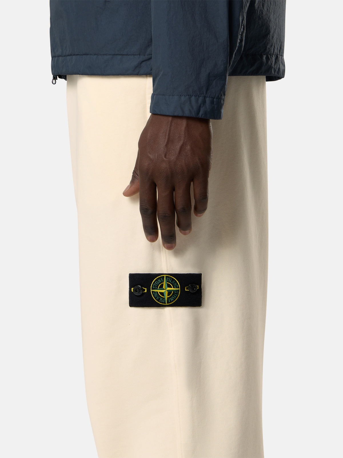 Stone Island Loose-Fit Joggers with Pockets and Elasticated Cuffs 6200002
