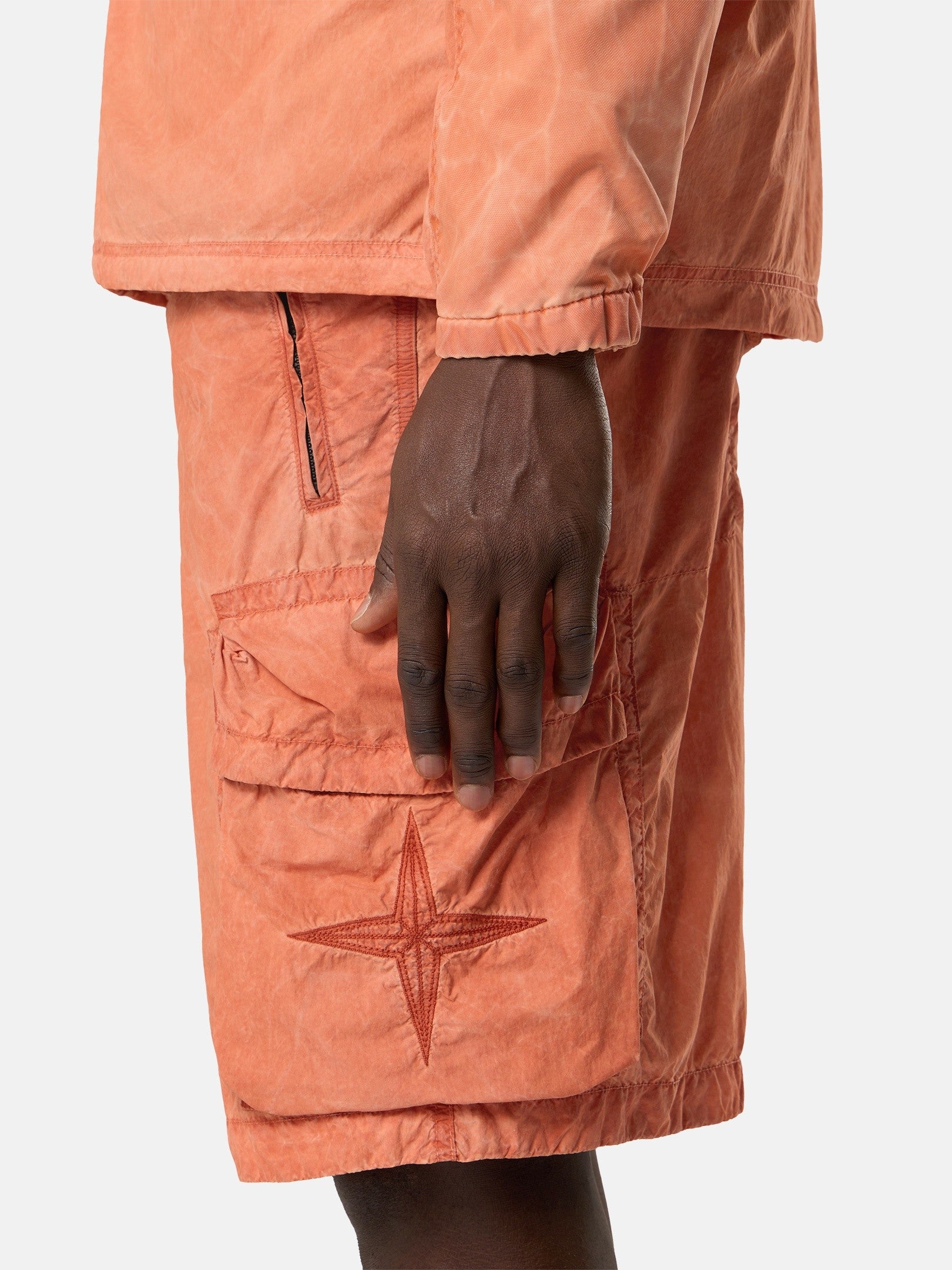 Stone Island Loose-Wide-Leg-Fit Bermuda Shorts with Iridescent Effect L100006