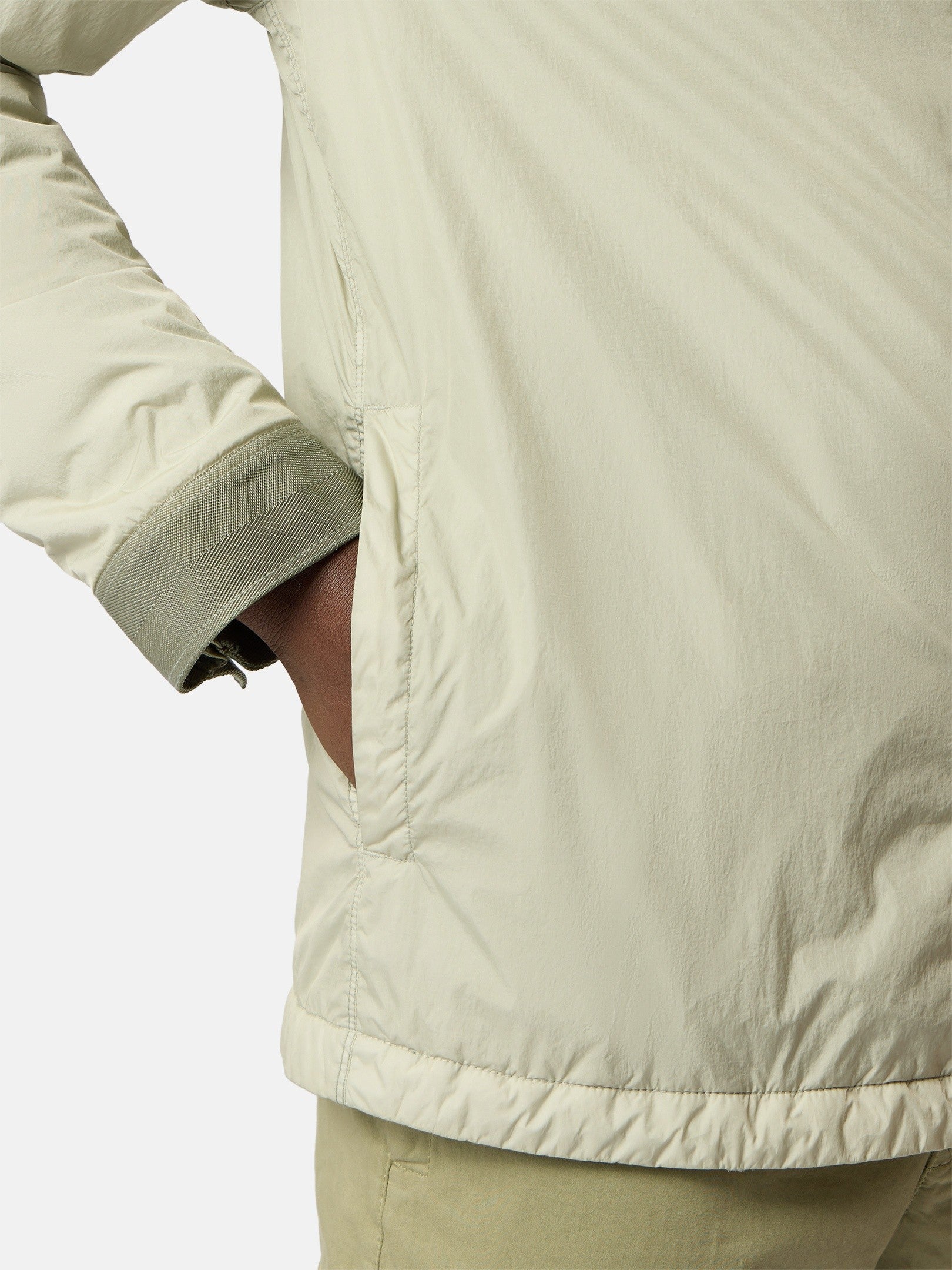 Stone Island Wind-Resistant Padded Coach Jacket with Anti-Drop Q100022