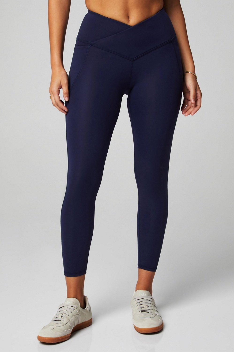 #color_deep-navy