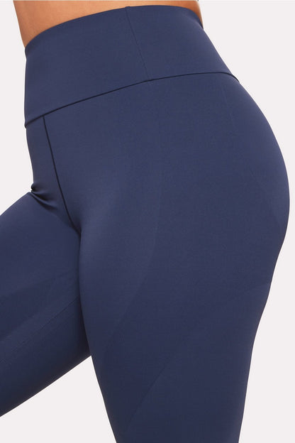 Fabletics UltraLift Bootysculpt Legging
