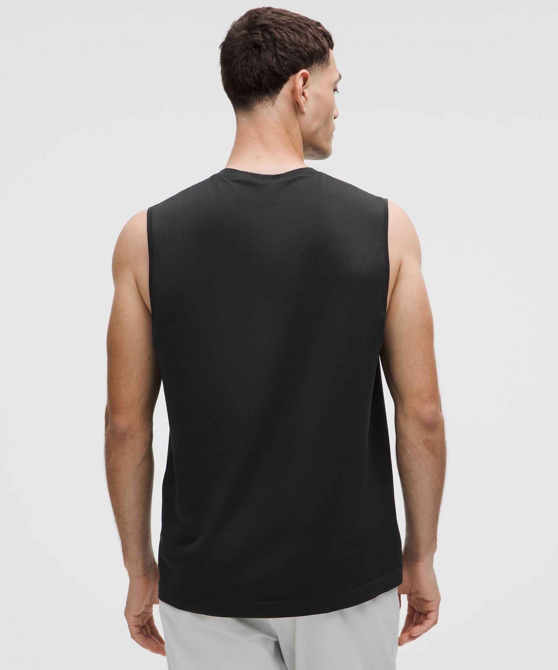 Lululemon Metal Vent Tech Sleeveless Shirt *Updated Fit Black/Black