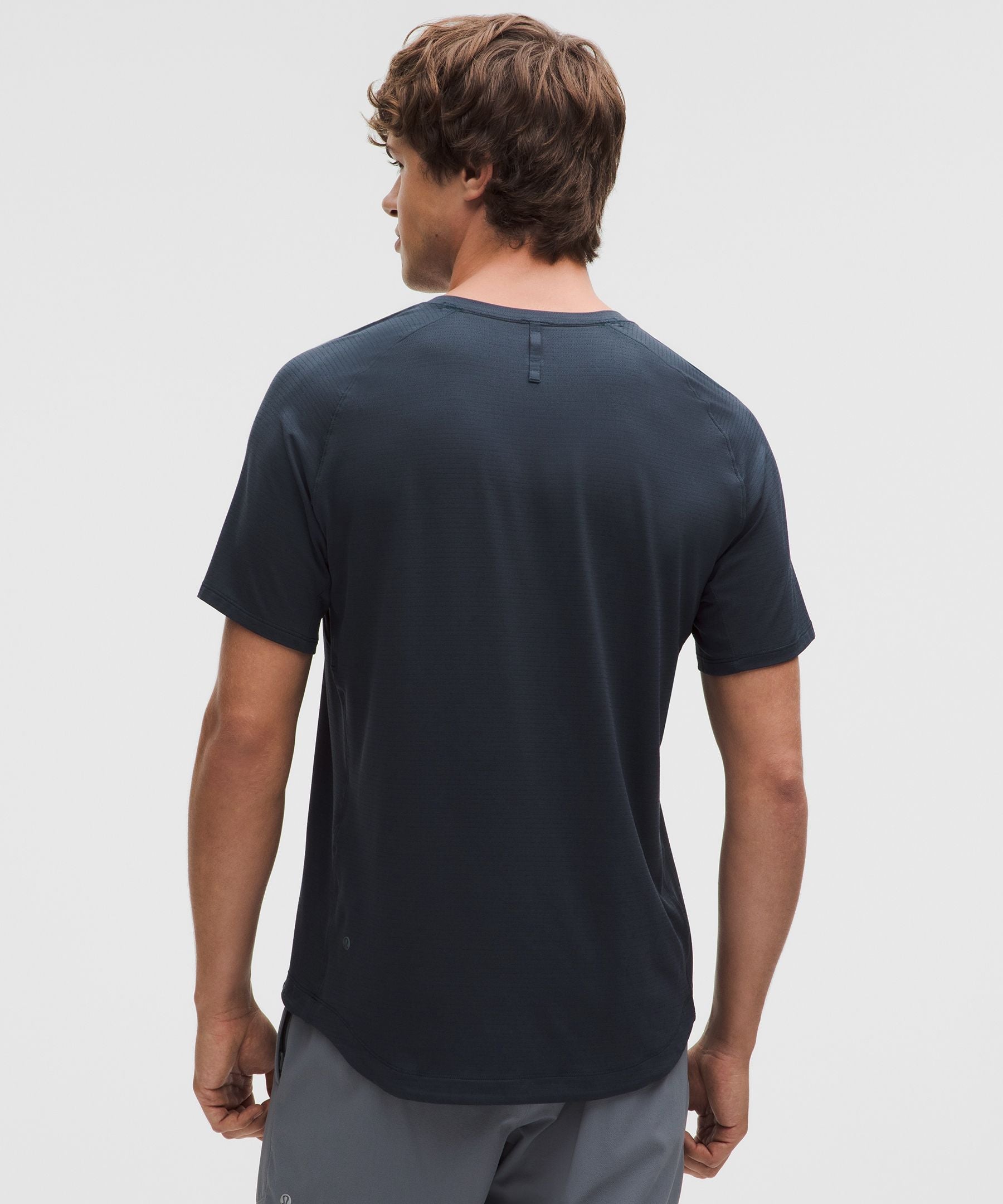 Lululemon License to Train Short-Sleeve Shirt True Navy