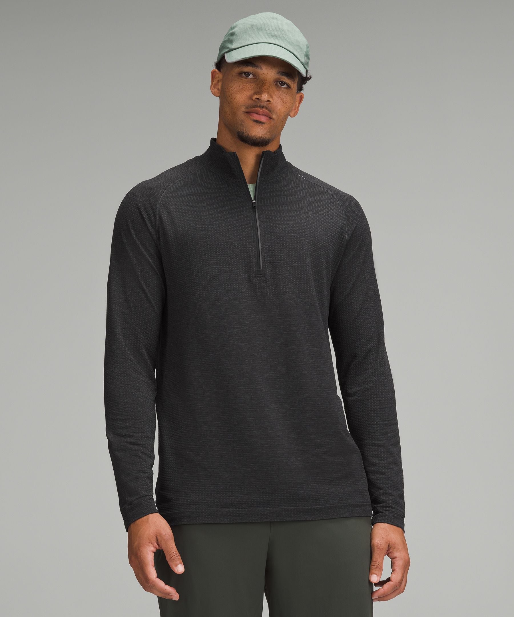 Lululemon Metal Vent Tech Half Zip Graphite Grey/Black