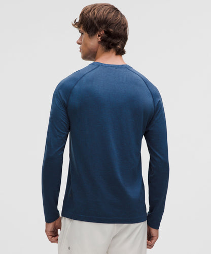 Lululemon Metal Vent Tech Long-Sleeve Shirt Chalk Blue/Blue Twill