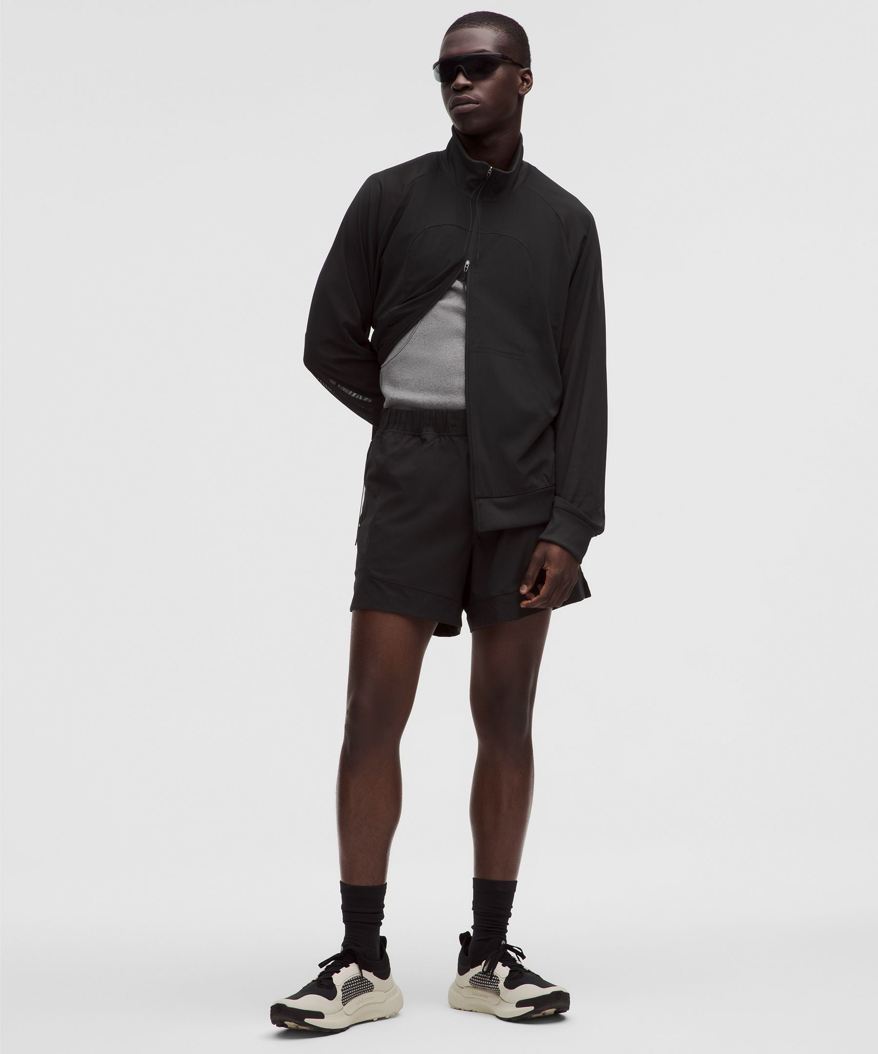 #color_black