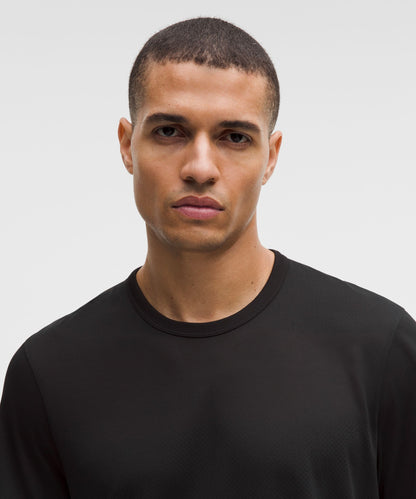 Lululemon Men's Fast and Free Short-Sleeve Shirt *Perforated Stripe
