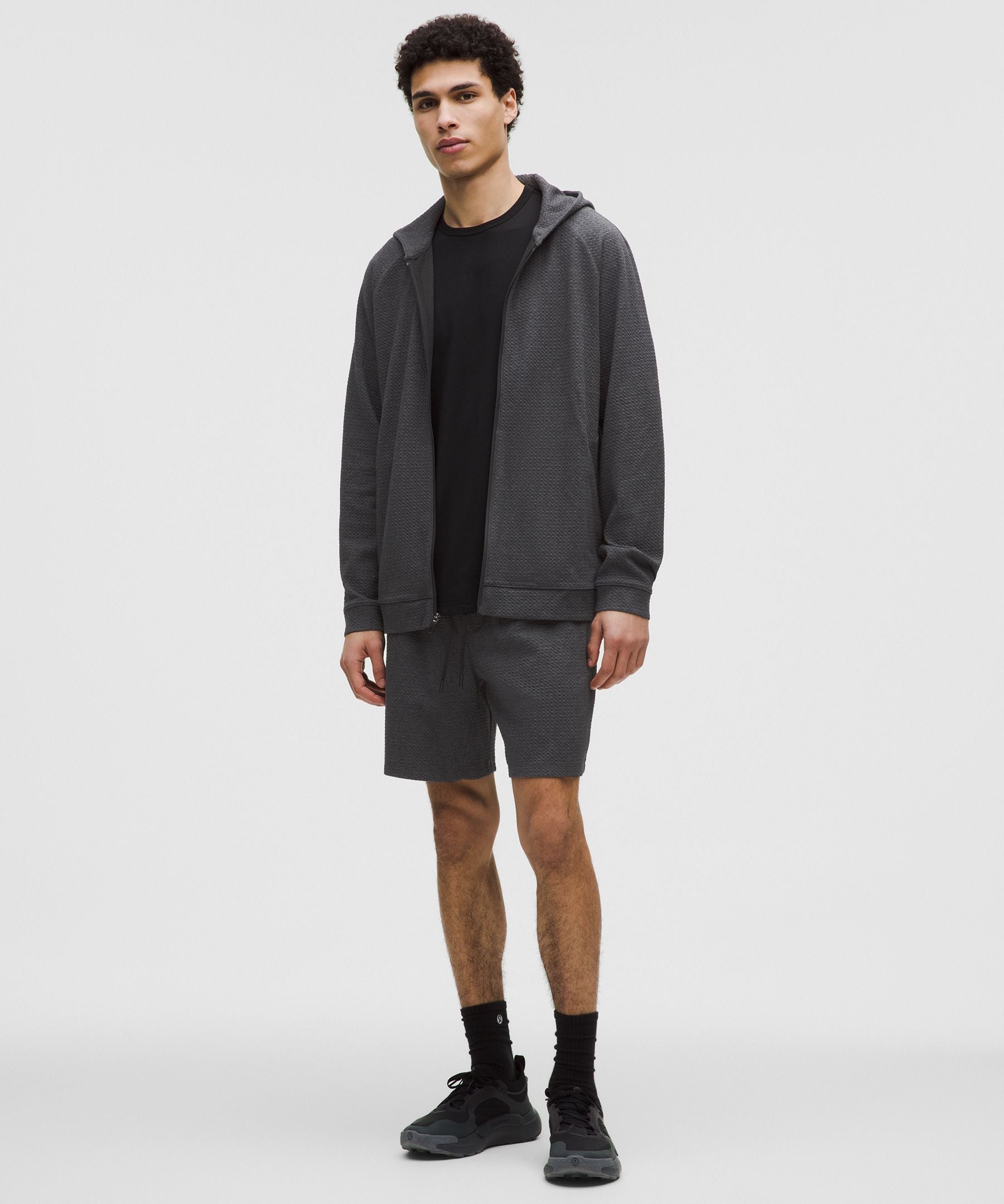 #color_heathered-black