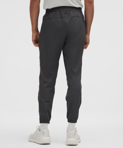 Lululemon License to Train Jogger *Regular Graphite Grey