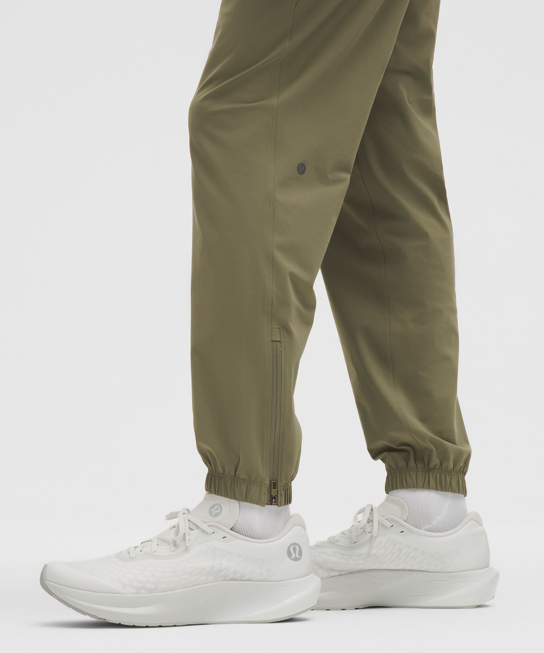 Lululemon Pace Breaker Jogger *Regular Bay Leaf