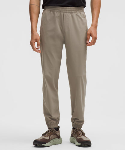 Lululemon Pace Breaker Jogger *Regular Warm Ash Grey
