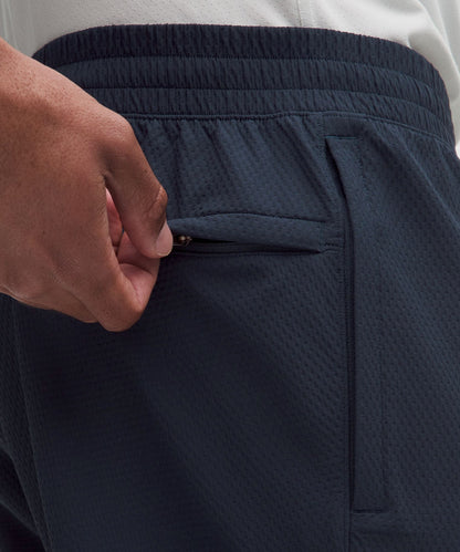Lululemon License to Train Textured Jogger *Shorter