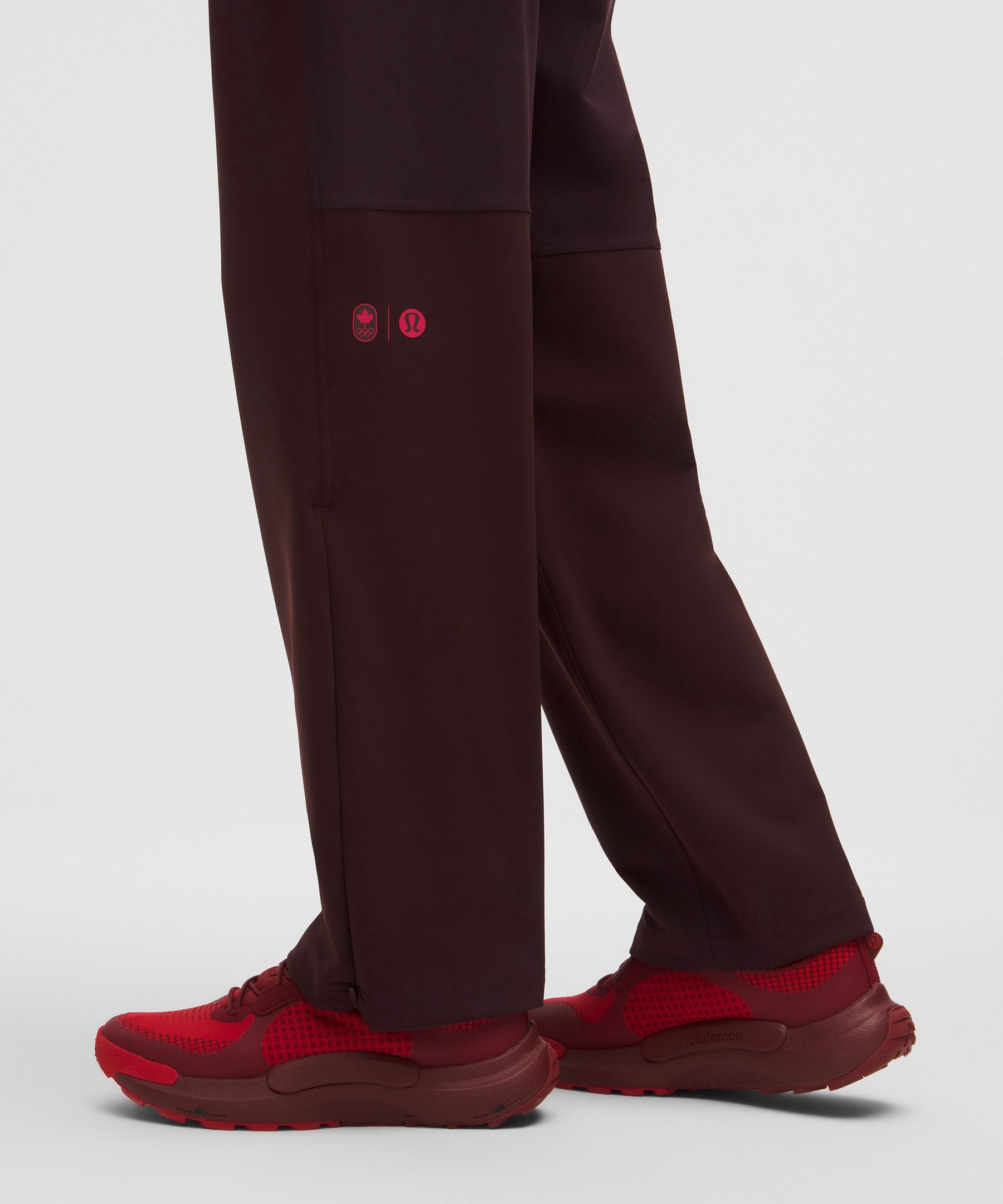 Lululemon Team Canada Cold Weather Straight-Leg Pant Regular *COC Logo