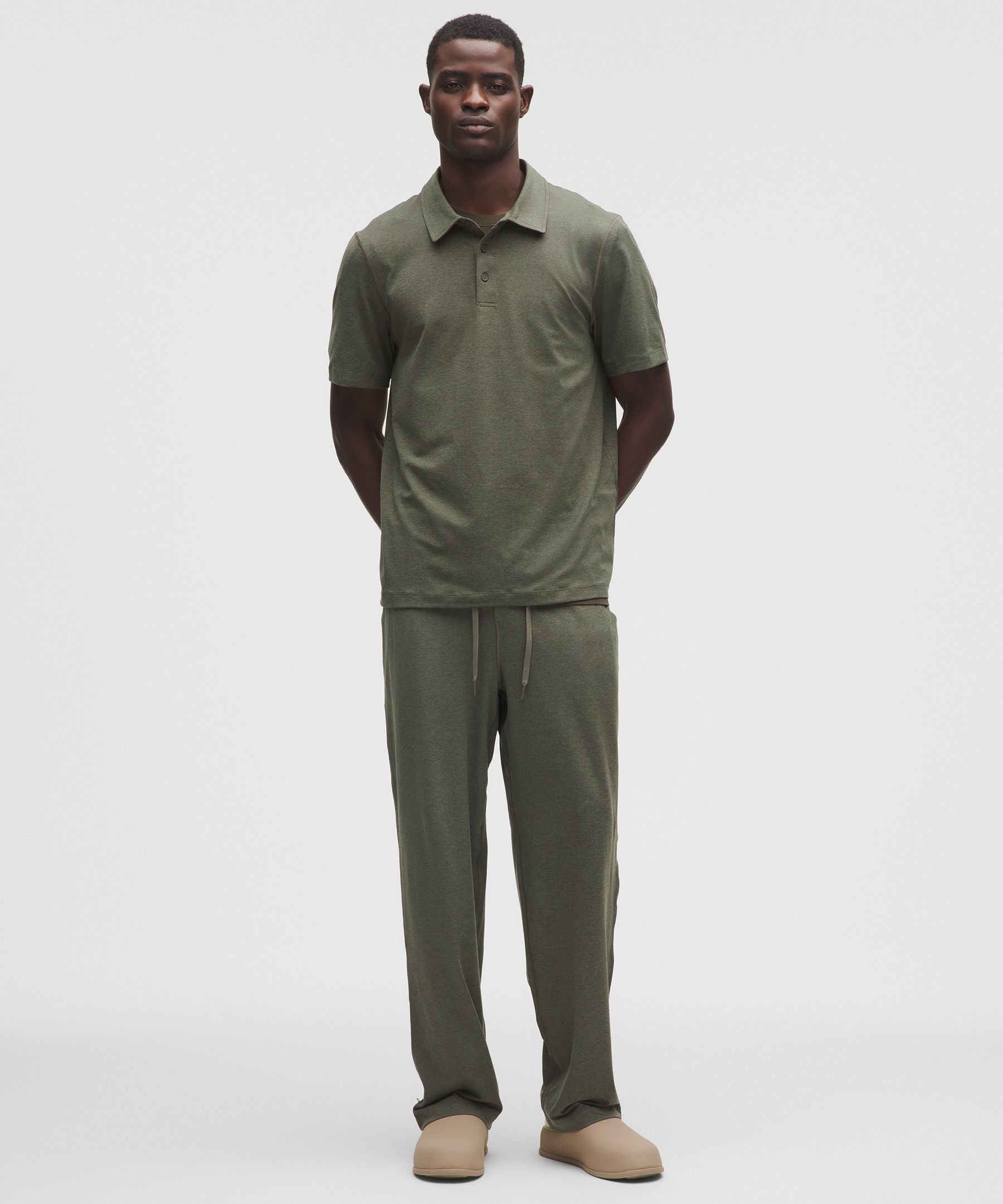 #color_heathered-army-green/heathered-willow-leaf