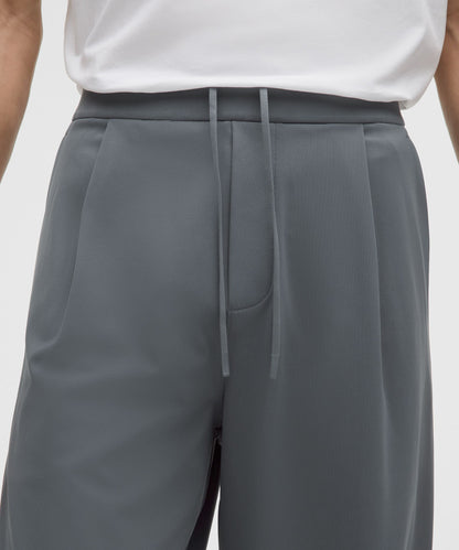 Lululemon Men's Daydrift Relaxed-Fit Pleated Trouser *Regular