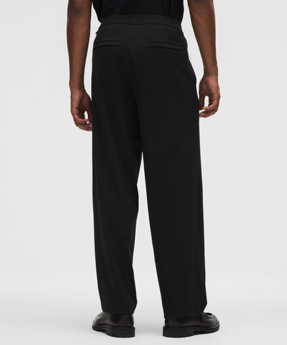 Lululemon Men's Daydrift Relaxed-Fit Pleated Trouser Shorter *No Belt Loops