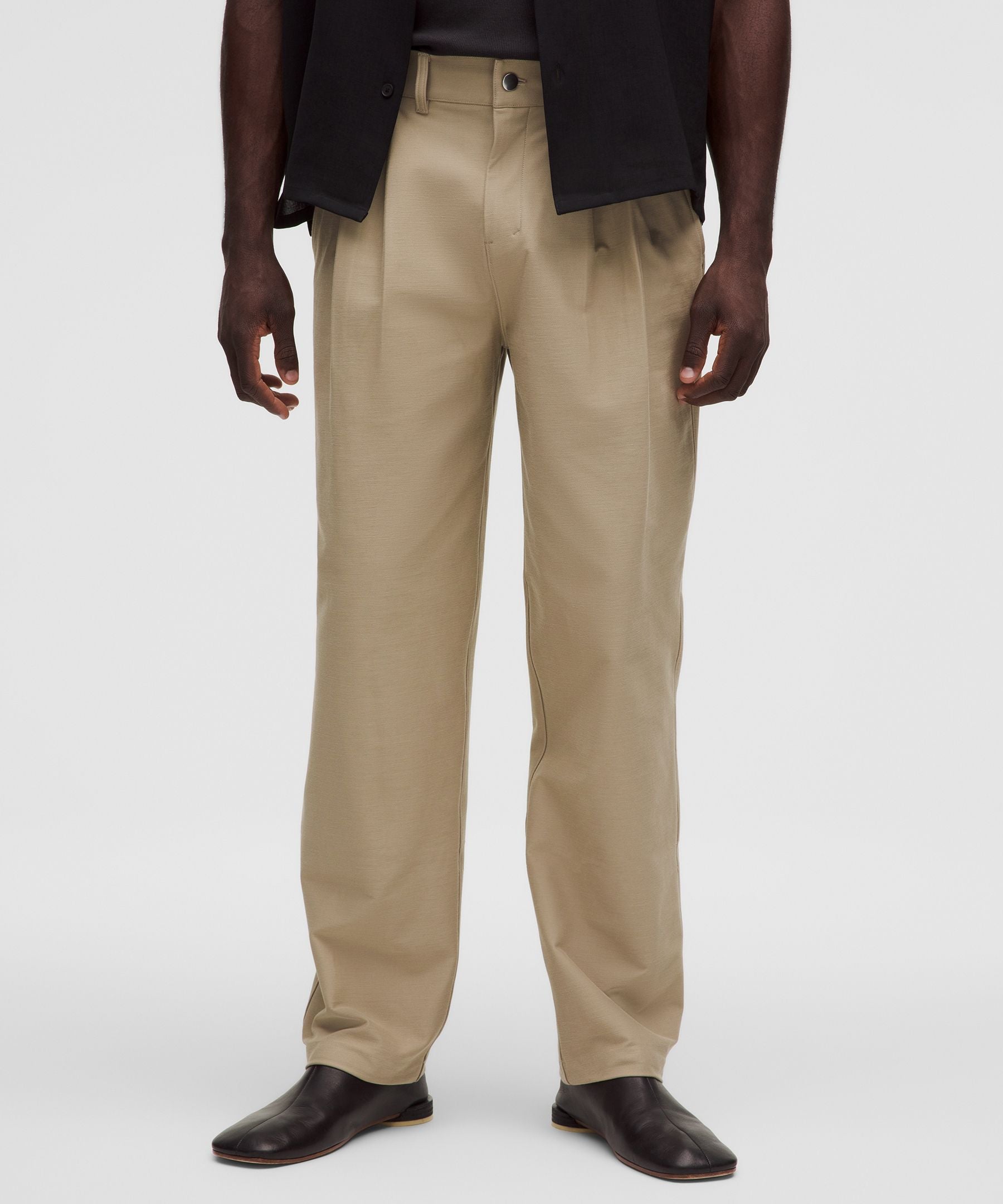 Lululemon Utilitech Twill Relaxed Pleated Trouser