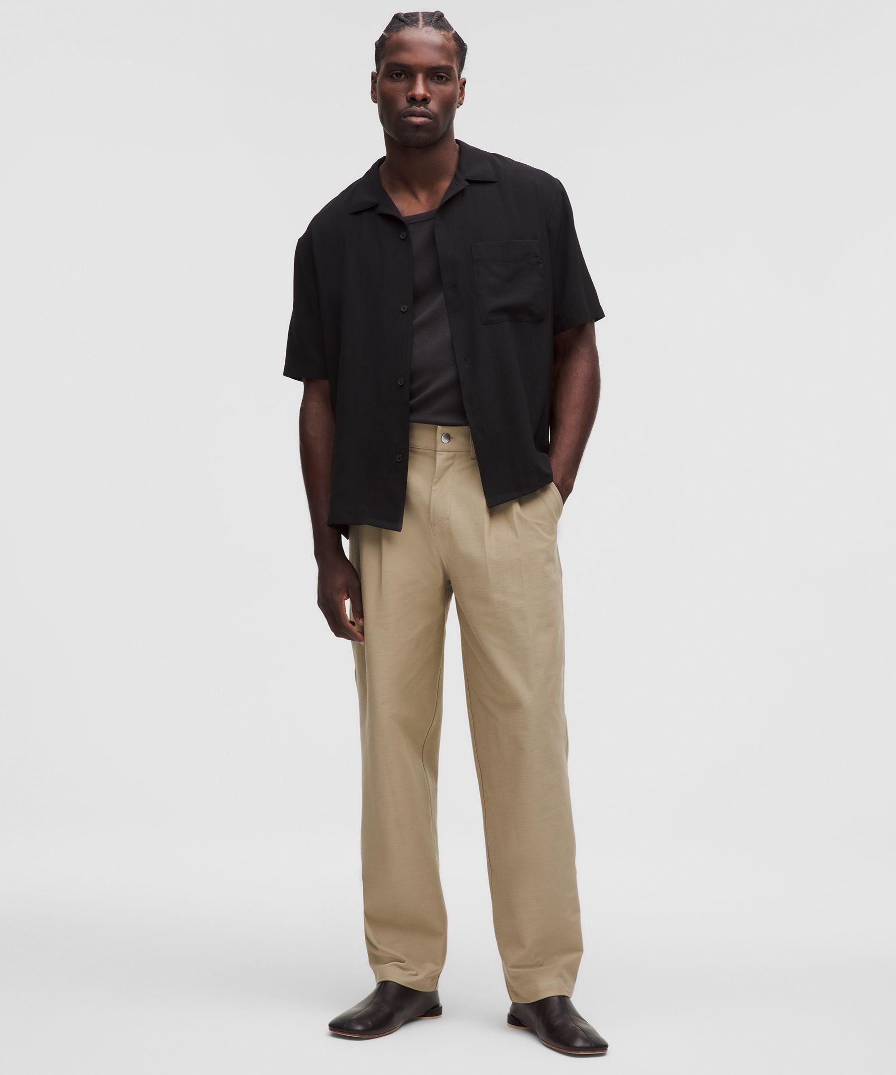 Lululemon Utilitech Twill Relaxed Pleated Trouser