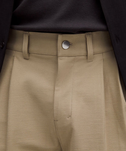 Lululemon Utilitech Twill Relaxed Pleated Trouser
