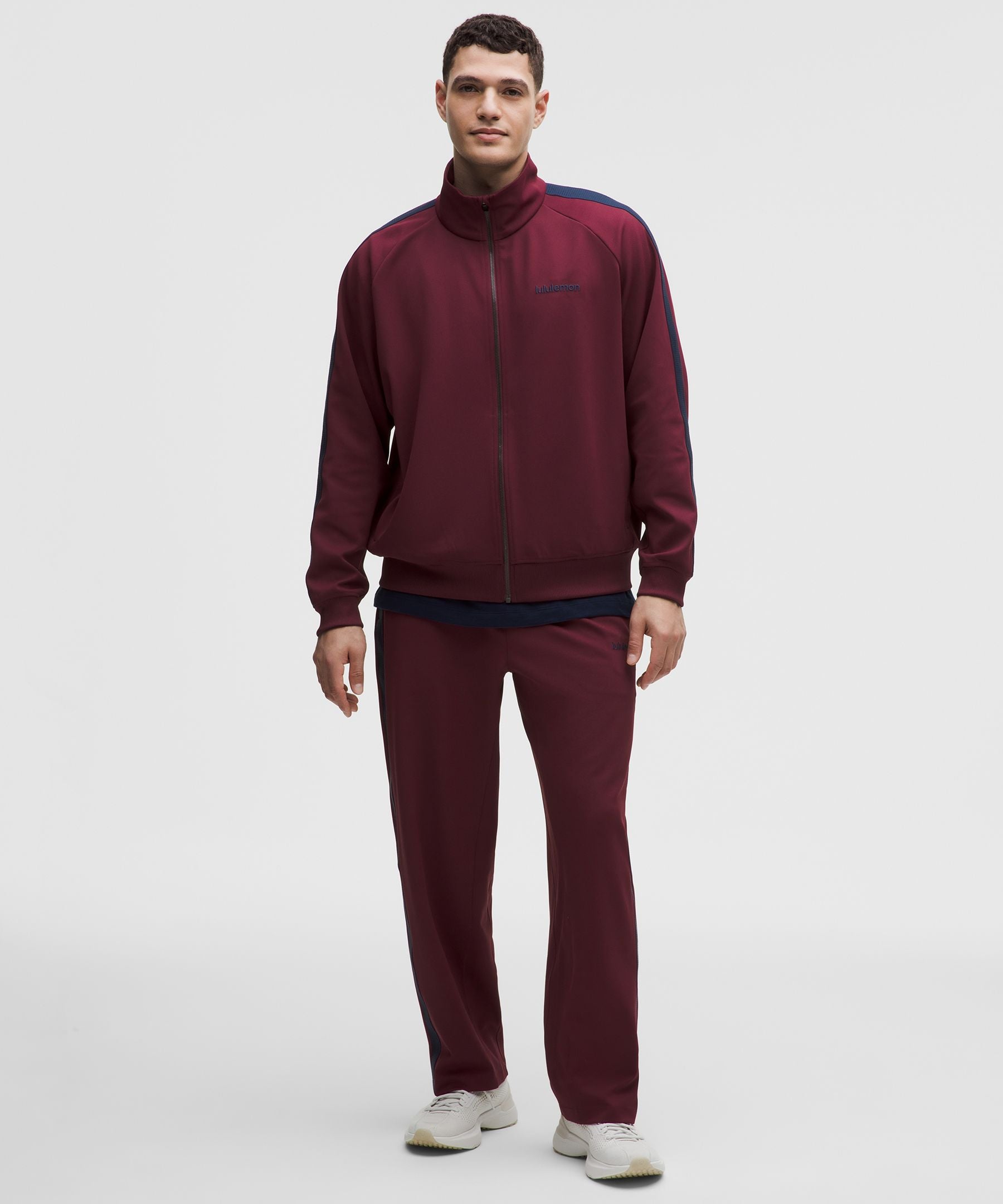 #color_burgundy-bay