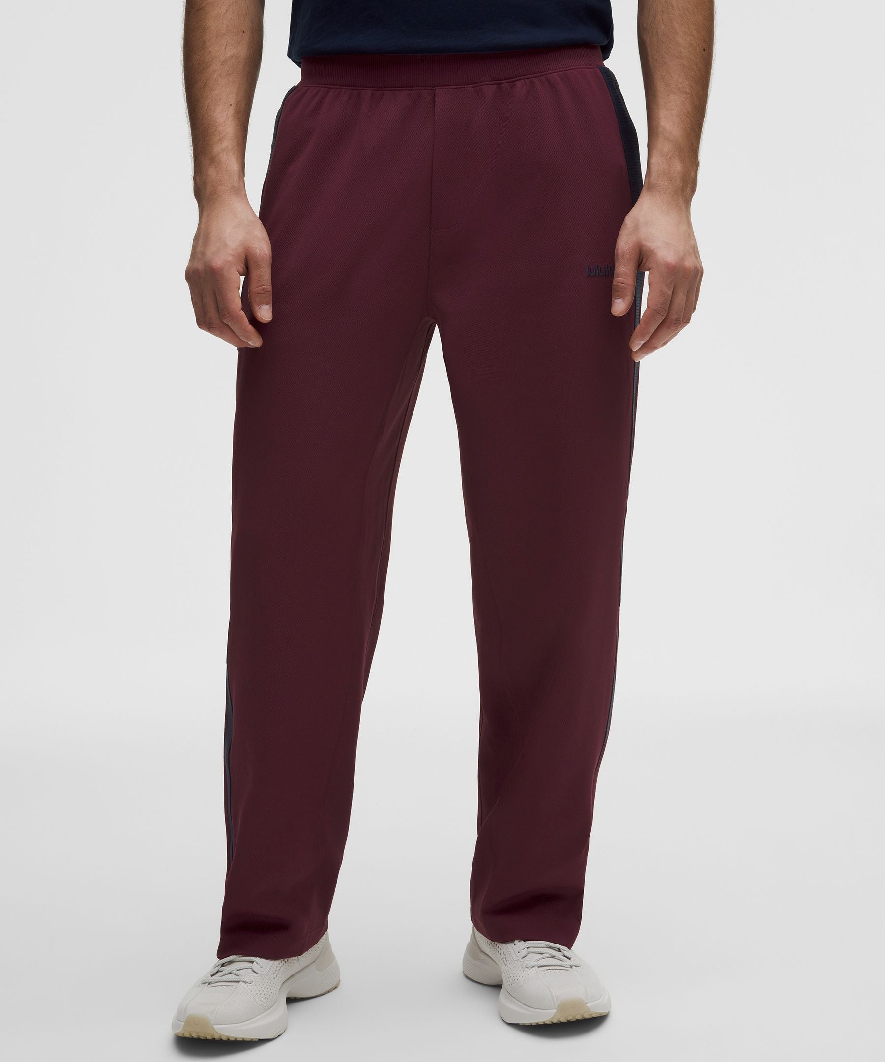 #color_burgundy-bay