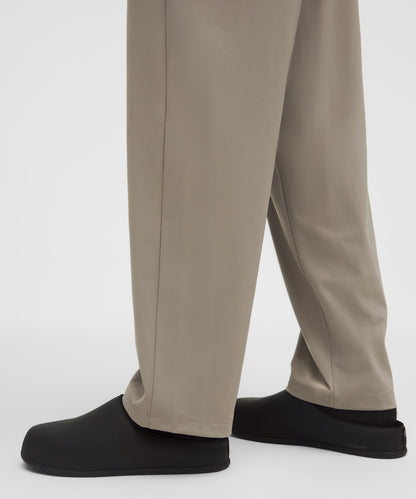 Lululemon Men's Daydrift Relaxed-Fit Pleated Trouser *Regular